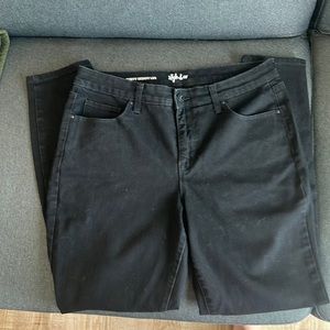 Style & Co Curvy Skinny Leg Black Jeans
